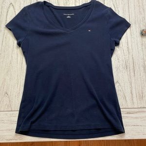 Tommy Hilfiger women’s L navy T-shirt